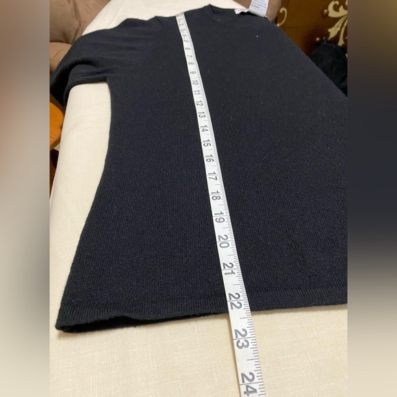 Queen of Scots Woman’s Black 100% Cashmere Size Large Sweater. - Picture 5 of 8